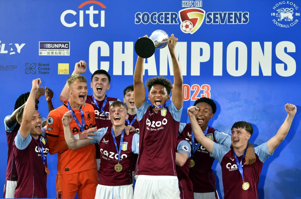 球场表现的 球场表现的