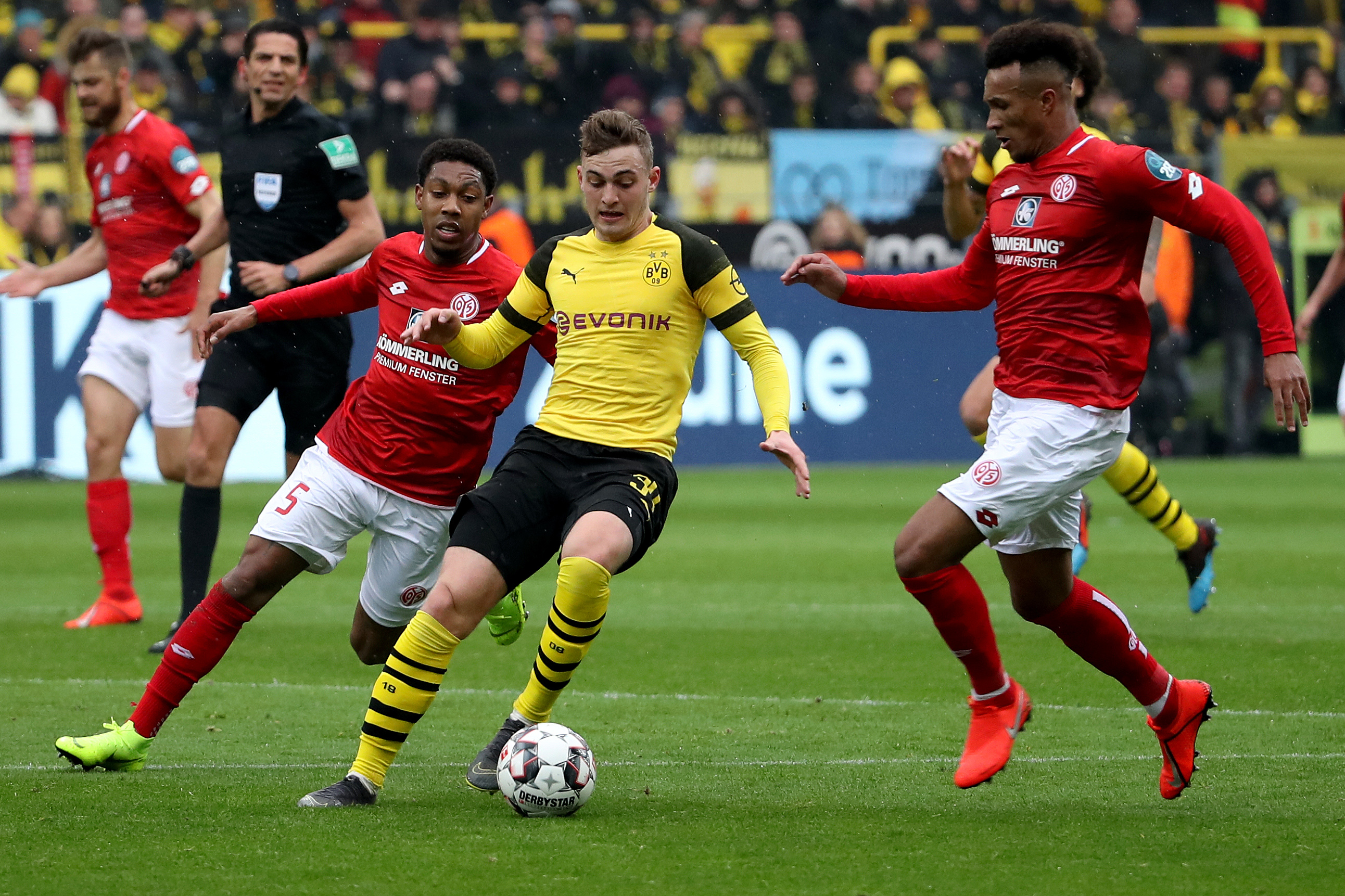 球场表现的 球场表现的