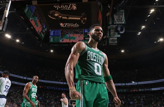 明星效应叠 明星效应叠